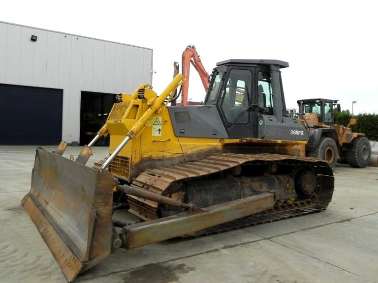 Аренда бульдозера KOMATSU D65 PX-12 болотный