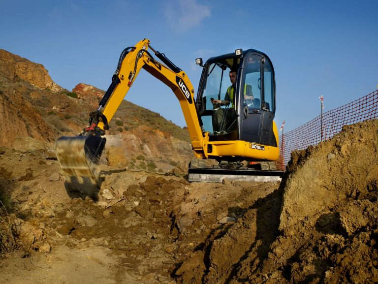 Аренда мини-экскаватора JCB 8016