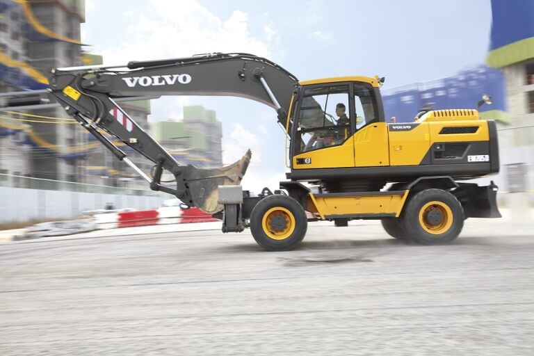 Аренда колесного экскаватора Volvo EW205 D