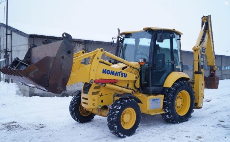 Аренда экскаватора-погрузчика Komatsu WB93R5