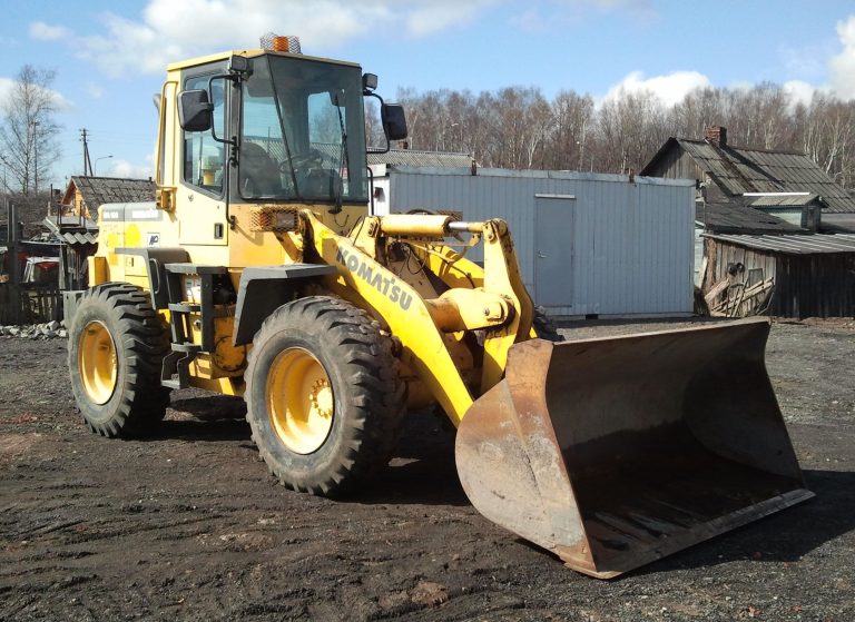 Аренда фронтального погрузчика Komatsu WA180-3