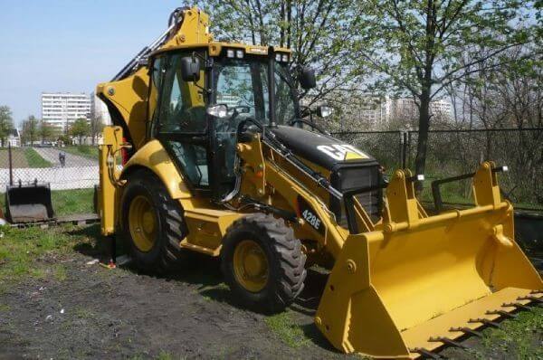 Экскаватор-погрузчик Caterpillar 428 F