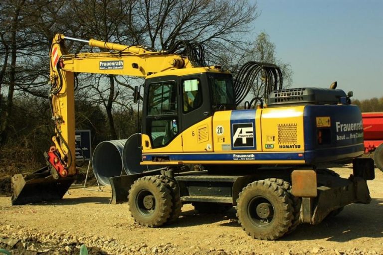 Аренда KOMATSU PW220-7