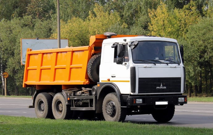 Аренда самосвала МАЗ-5516