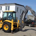 Аренда экскаватора-погрузчика Volvo BL71
