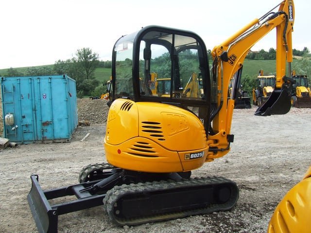 Аренда мини-экскаватора JCB 8025 ZTS