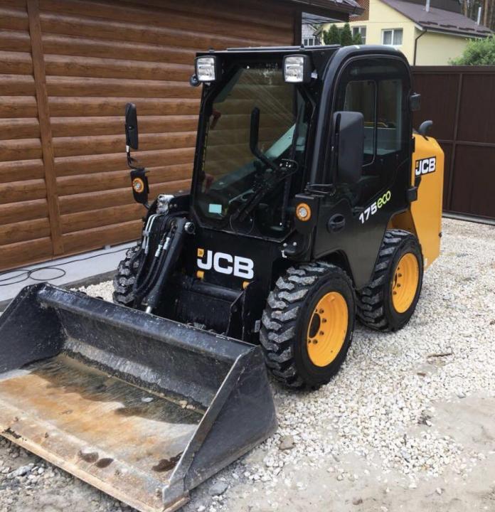 Аренда мини-погрузчика JCB 175