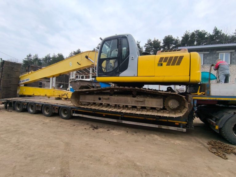 Аренда длиннорукого гусеничного экскаватора New Holland 265 (стрела 17 м)