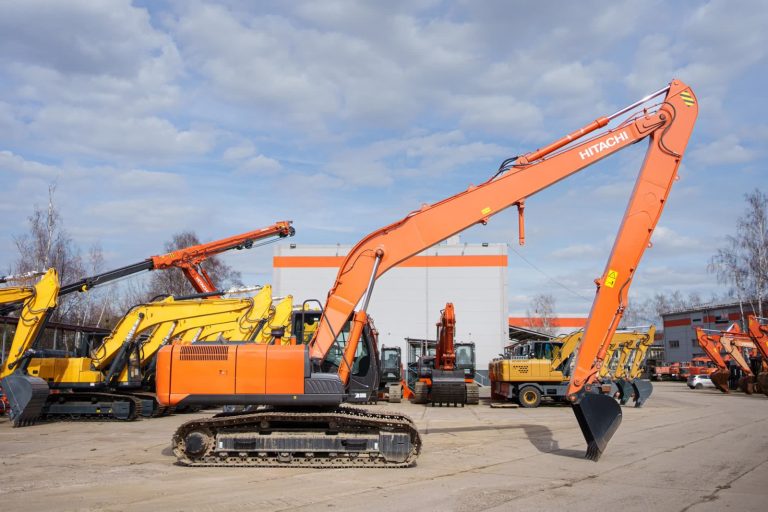 Аренда HITACHI ZX 200 LC (стрела 14 метров)