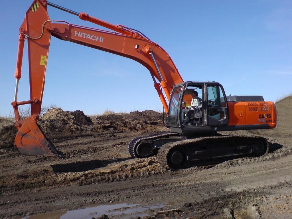 Аренда полуболотного гусеничного экскаватора HITACHI ZX 350 H