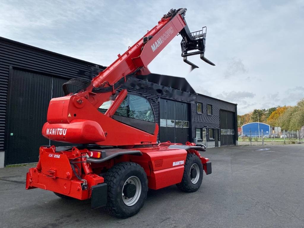 Аренда телескопического погрузчика Manitou MRT 2150 (поворотный) — фото 3